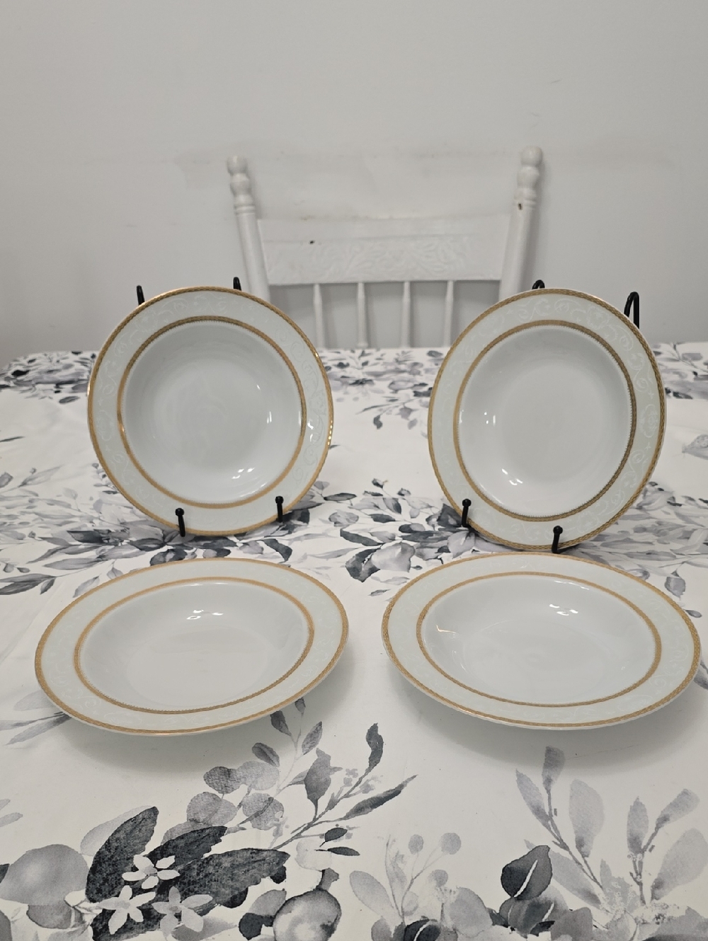 Lorren Home Trends By Lorenzo Set Of 4 T. Limoges Porecelain Soup Serving Bowls